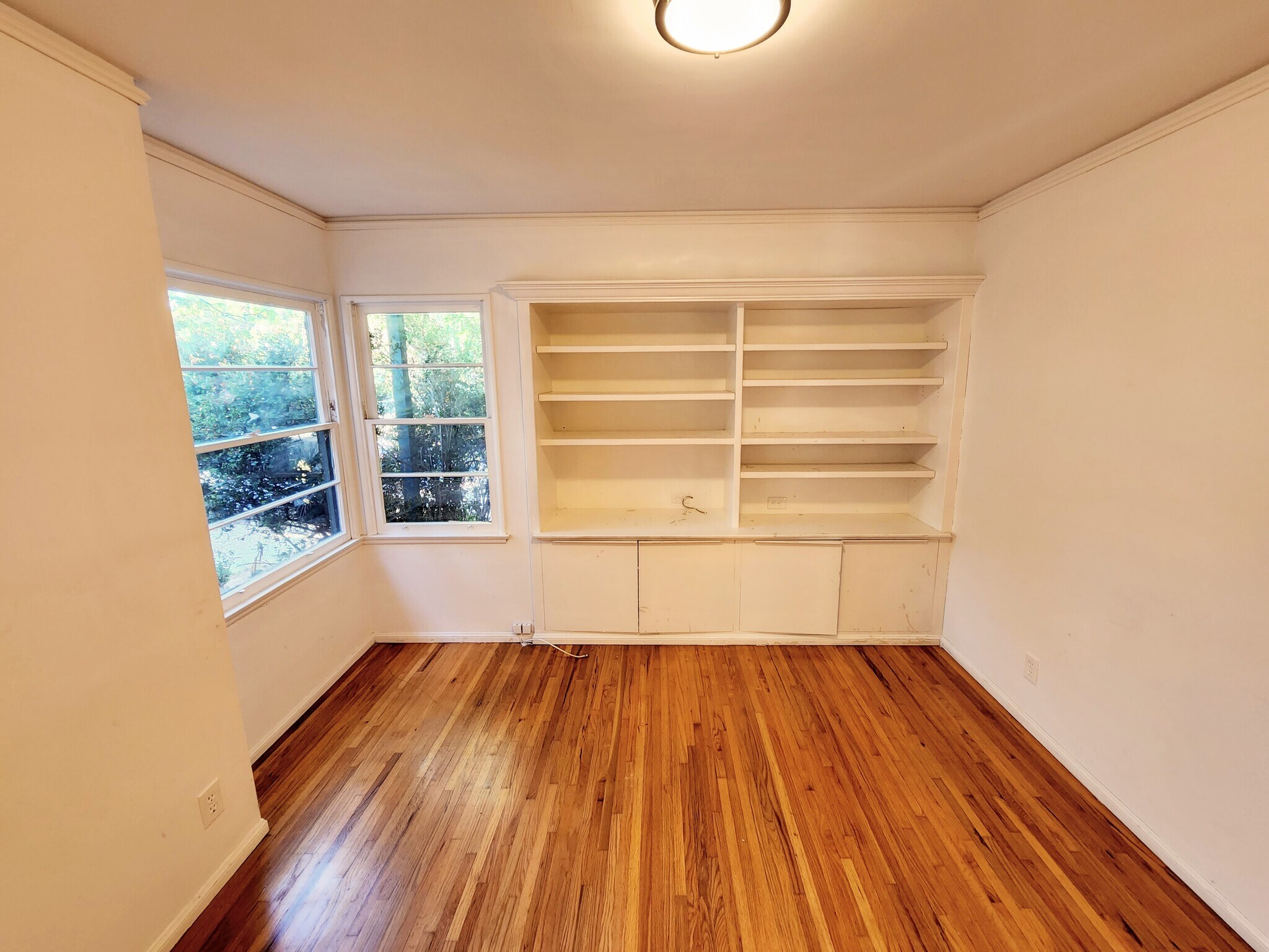 Building Photo - 12914 Rose Ave