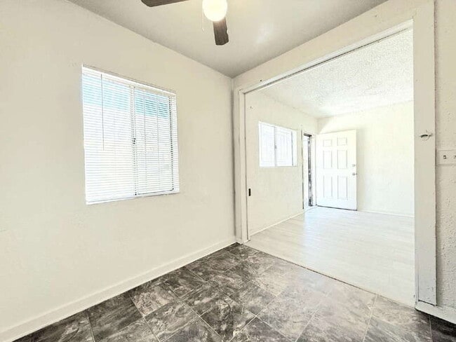 Building Photo - 8508 1/4 San Pedro Street