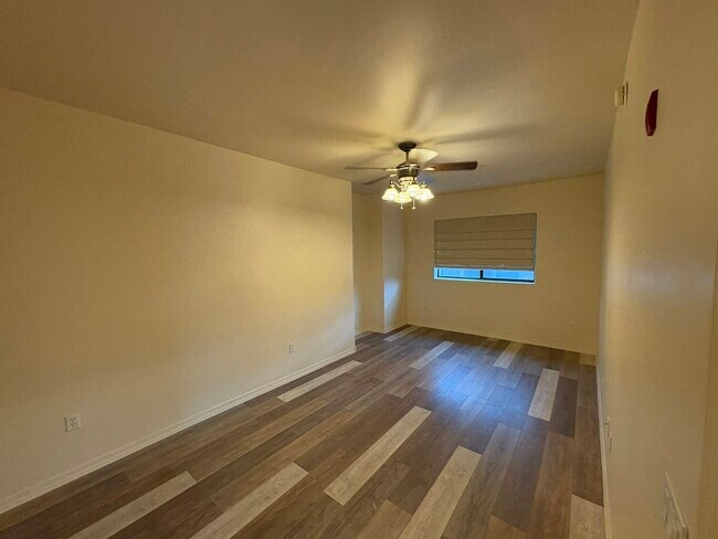 Building Photo - 20660 N 40th St