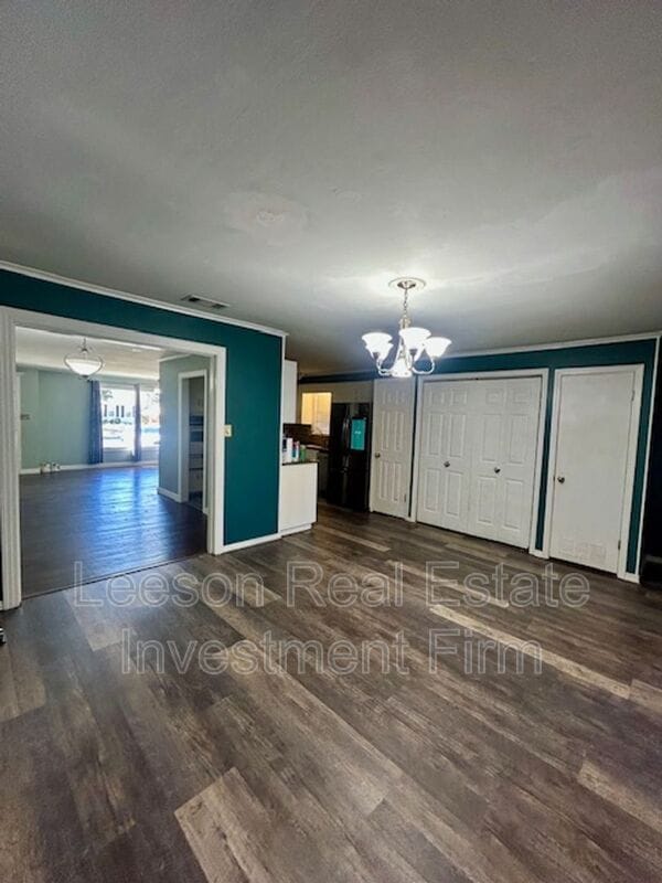 Building Photo - 3715 Greenway Pl