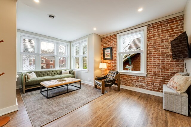 Building Photo - 2124 Maryland Ave