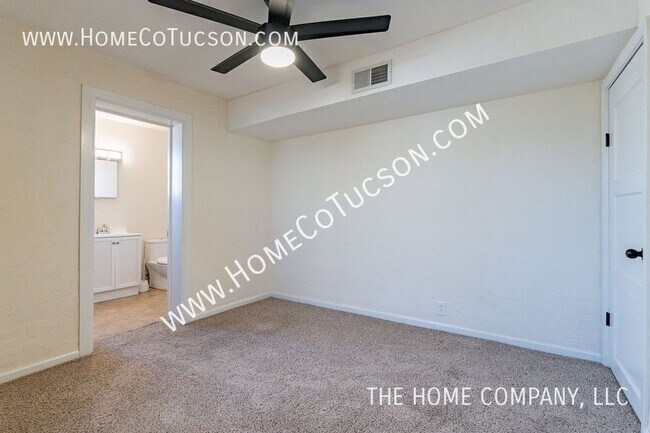 Building Photo - 3949 E 2nd St