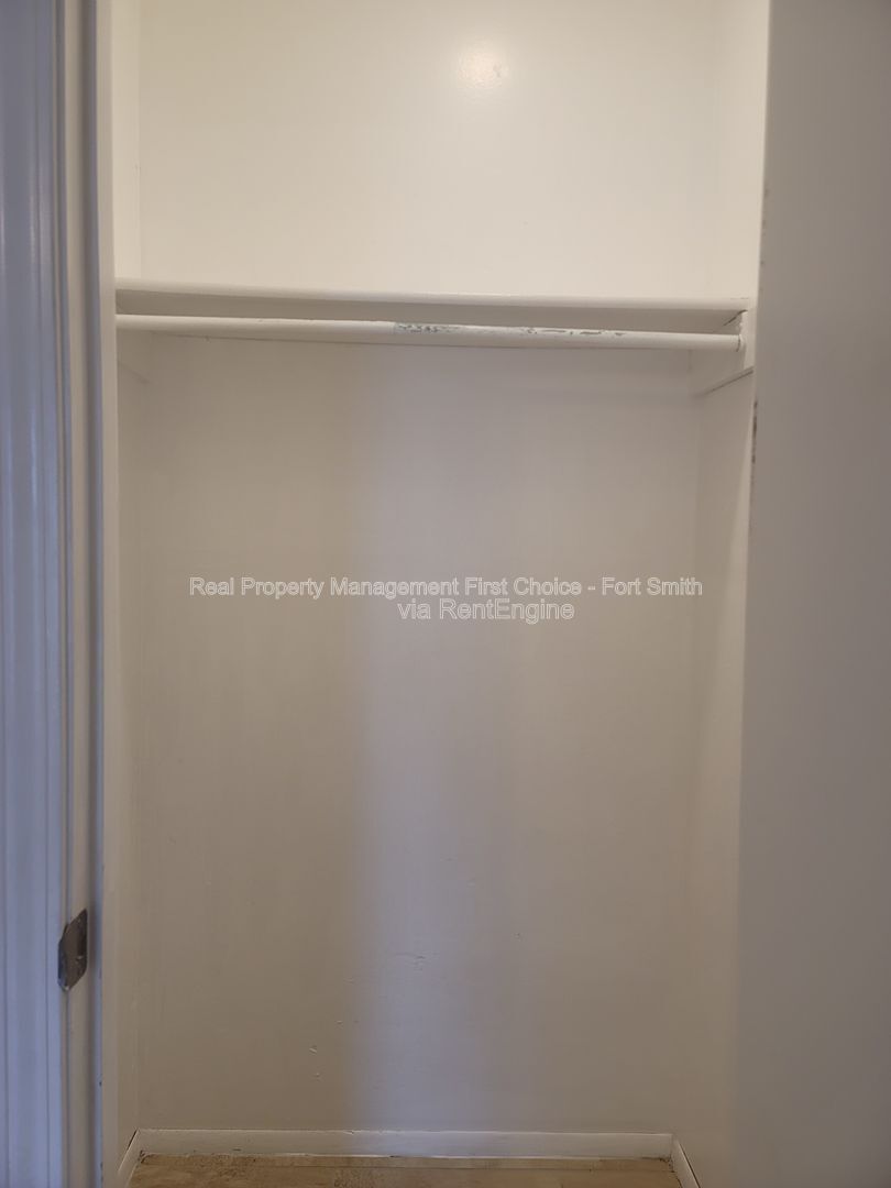 Building Photo - 1028 Chitwood St