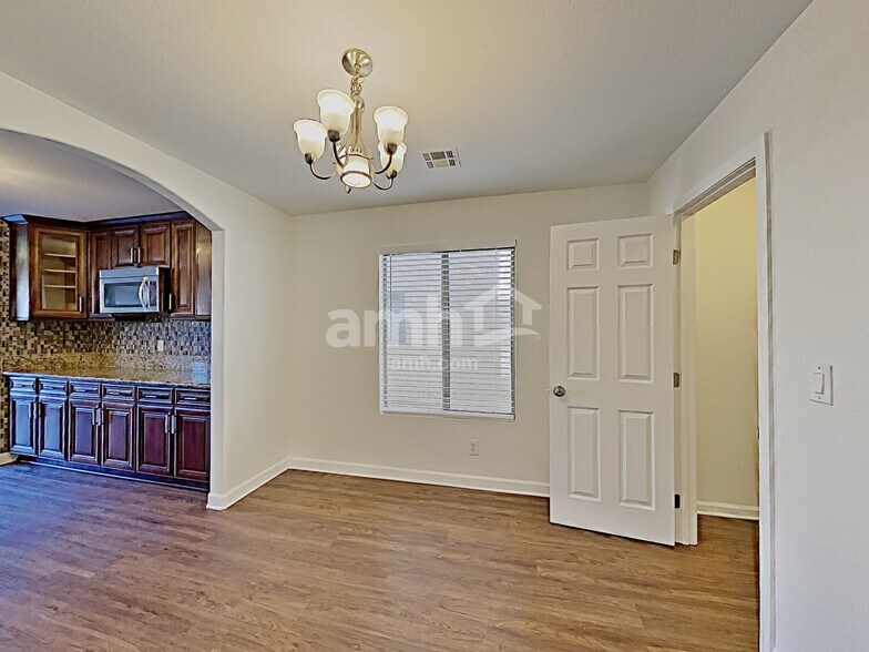 Building Photo - 9624 Allison Ranch Ave