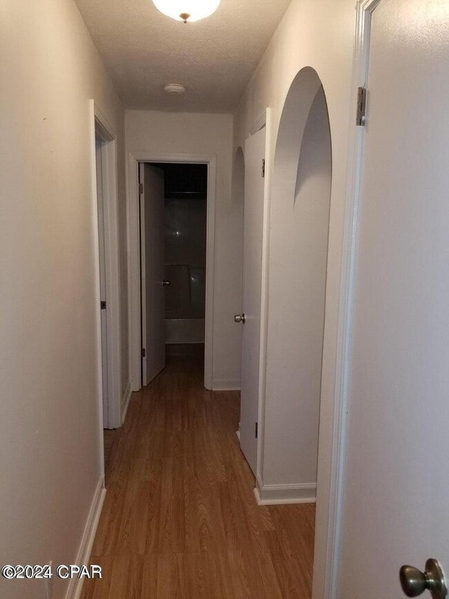 Building Photo - 202 Castile Cir