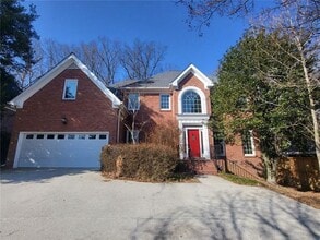 Building Photo - 2438 Kings Arms Dr