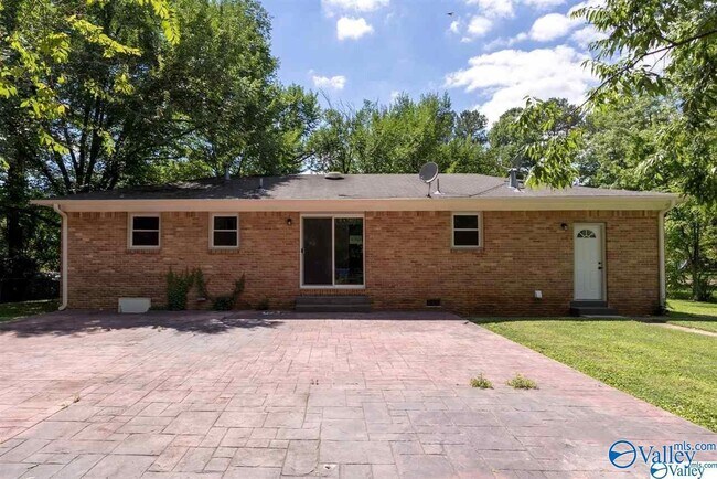 Building Photo - 3508 Lois Ln NW