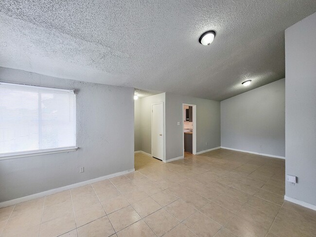 Building Photo - 17706 Glenhagen Ct