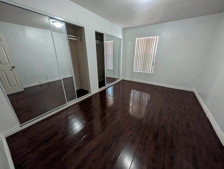 Building Photo - 4402 Mammoth Ave