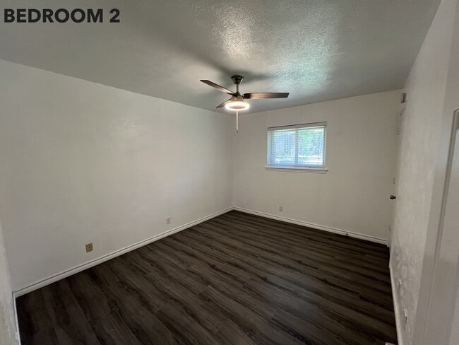 Building Photo - 1607 Wisteria St