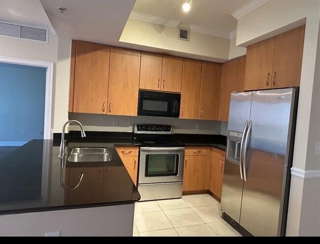 Building Photo - 1830 Radius Dr
