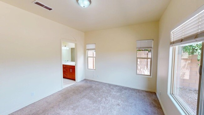 Building Photo - 4759 Solecito Way