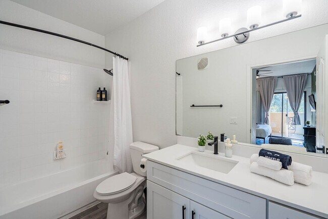 Building Photo - 2155 S 55th St