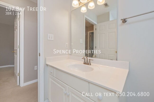 Building Photo - 107 Bay Tree Dr