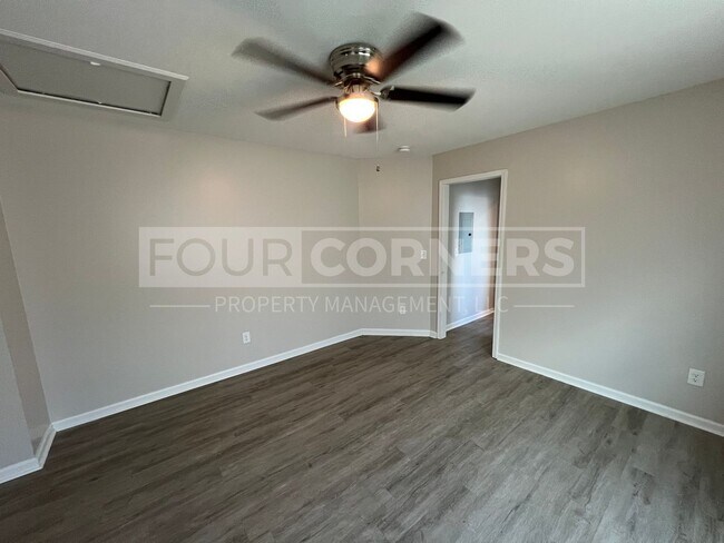 Building Photo - Beautiful 1 Bedroom 1 Bath Apartment