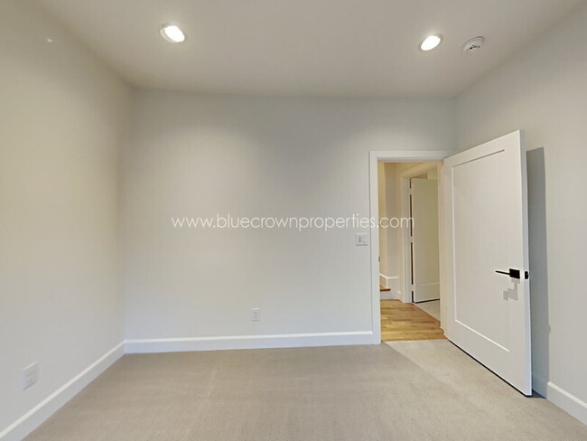 Building Photo - 4305 Emerson Ave