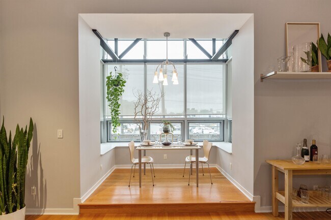 Building Photo - 689 Marin Blvd