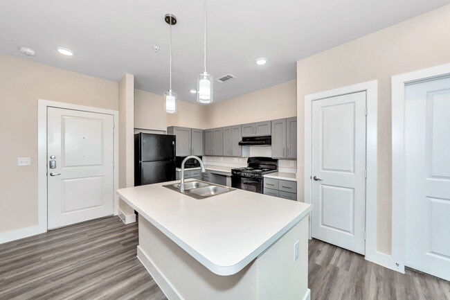 Building Photo - Patriot Park