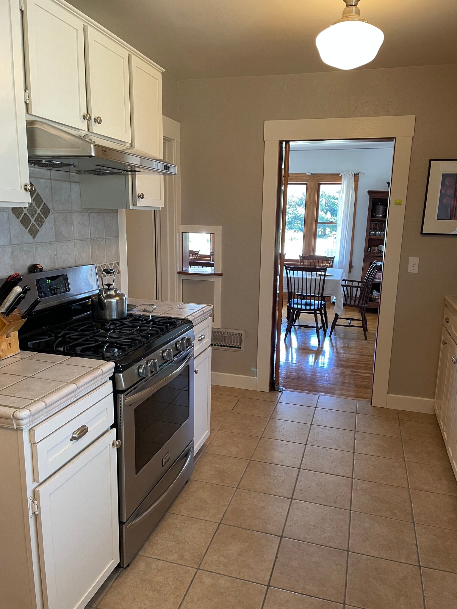 Building Photo - 1373 Barker Rd