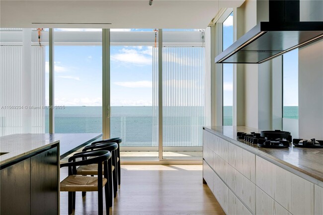 Building Photo - 440 S Mashta Dr