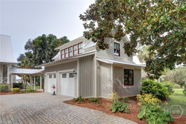 Building Photo - 1320 Wilmington Island Rd