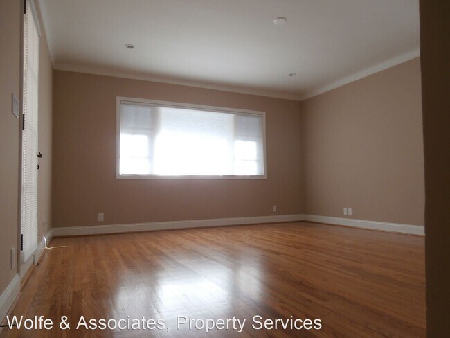 Building Photo - 3 br, 2 bath House - 1595 Miramar Lane