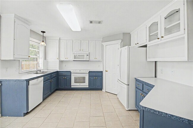 Building Photo - 3118 Pleasant Grove Dr