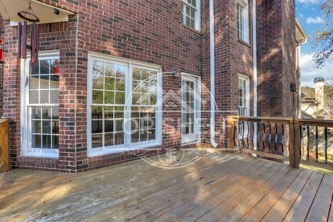 Building Photo - 127 Tara Blvd