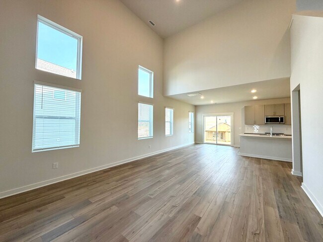 Building Photo - 1333 Gentry Dr