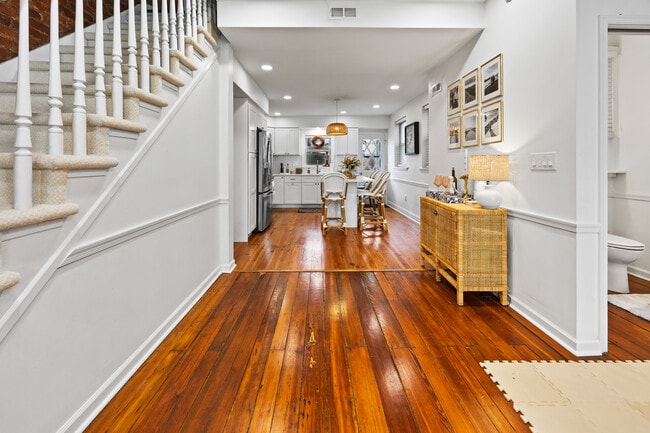 Building Photo - 2207 Lombard St