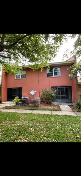 Building Photo - 4854 Tangerine Ave