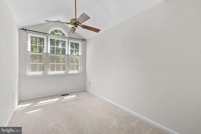Building Photo - 111 Timberbrook Ln