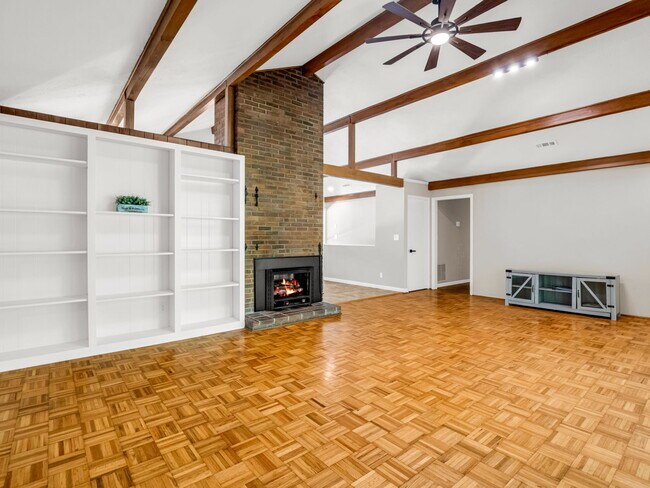 Building Photo - 316 S Rugby Rd