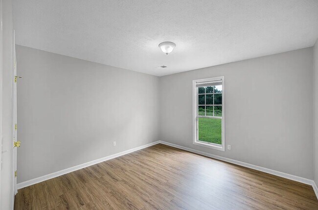 Building Photo - 7 Hartsfield Dr