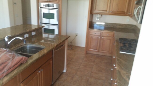 Building Photo - 31990 Oregon Ln