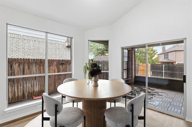 Building Photo - 10260 Los Barros Trail