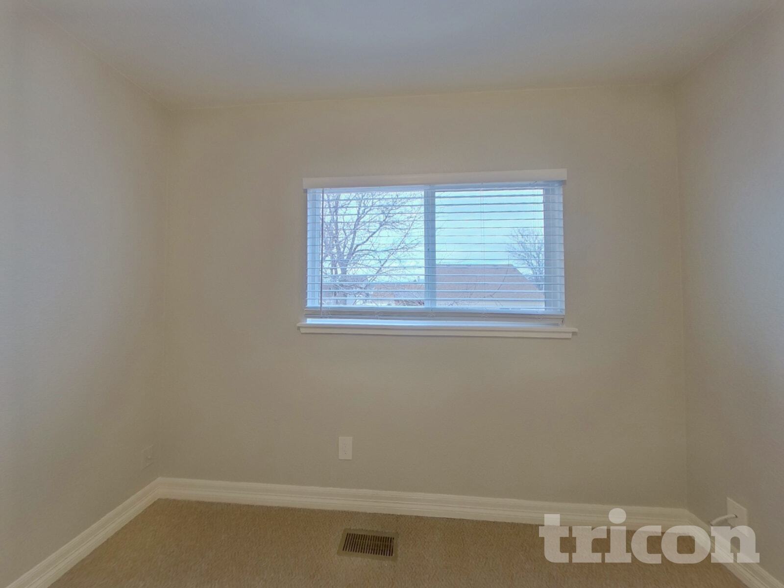 Building Photo - 19595 E Amherst Dr