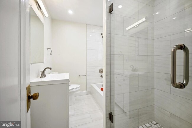 Building Photo - 4221 16th St NW