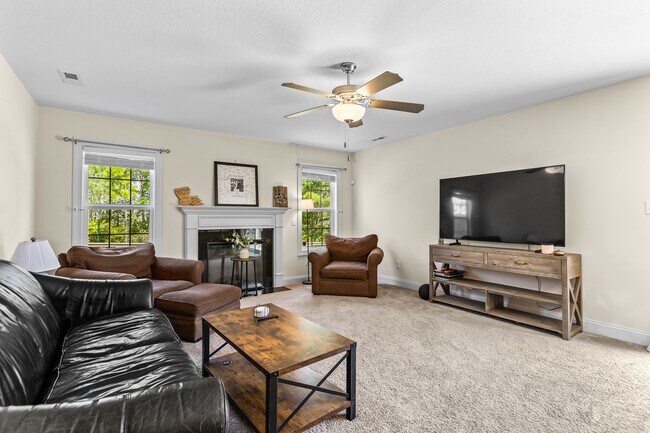 Building Photo - 520 Black Pearl Cir