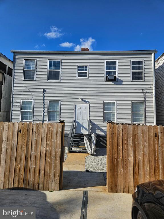 Building Photo - 1223 Simms Pl NE