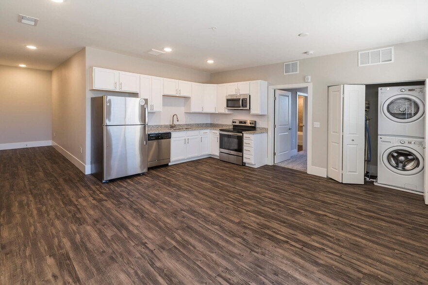 Retreat at Patriot Park 5550 Cernan Heights Colorado Springs CO 80915 Apartment Finder