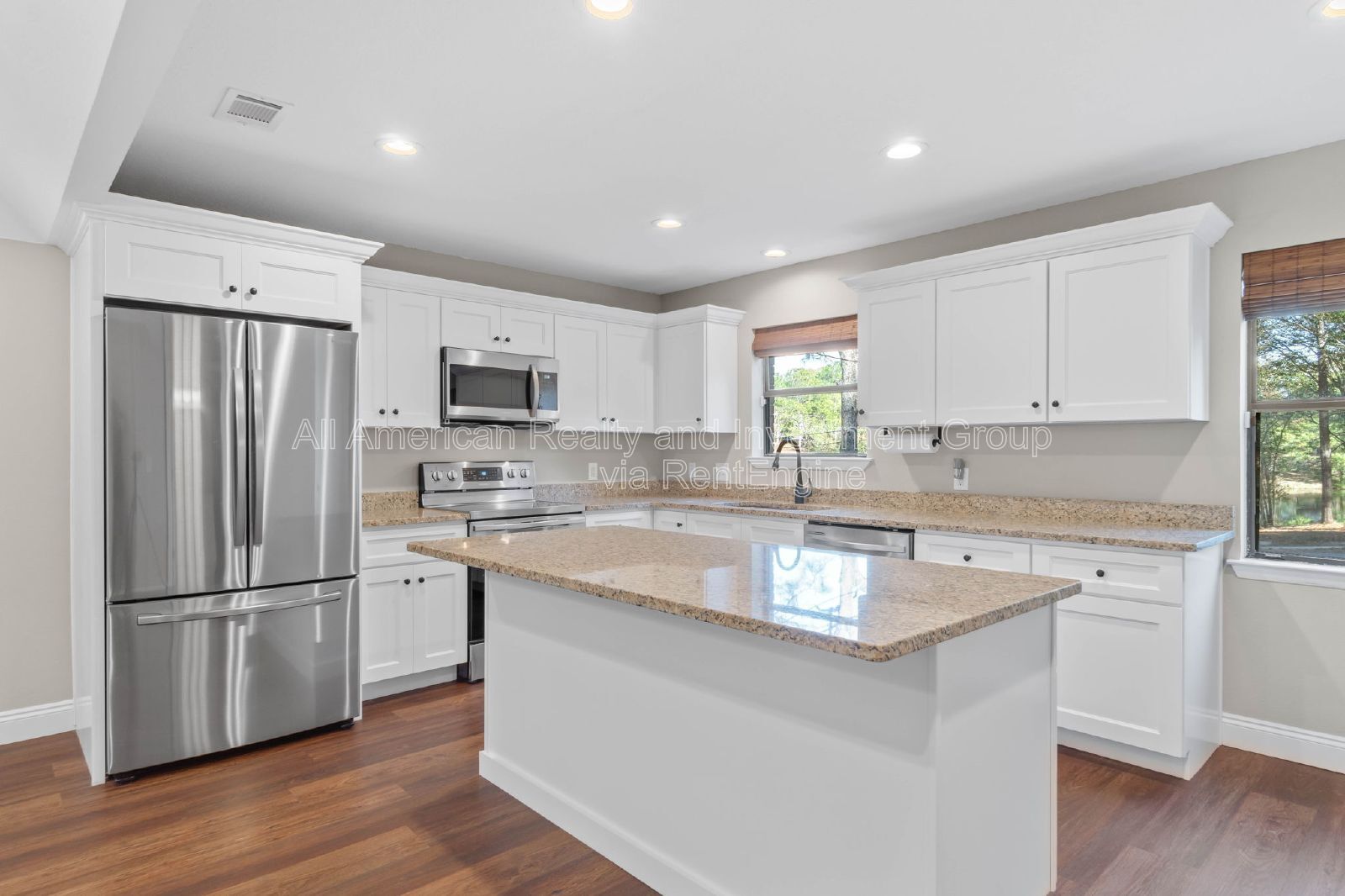 Building Photo - 1315 Grandview Dr