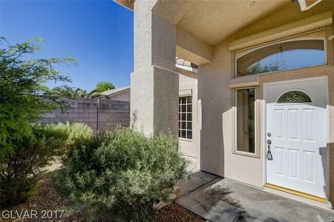 Building Photo - Gorgeous 1 story Home