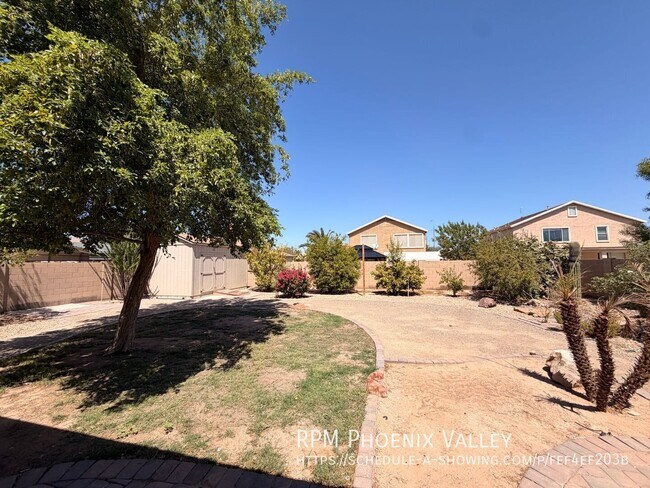 Building Photo - 12014 W Hopi St