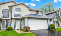 Building Photo - Bright Townhome with Fireplace & Nature Views