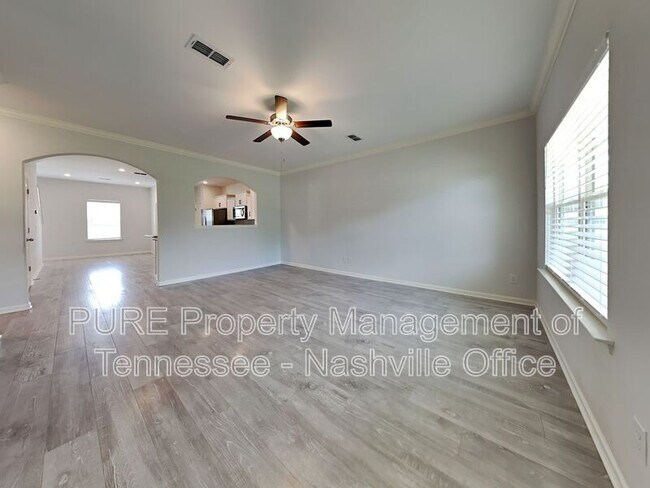 Building Photo - 400 Zeffer Ct
