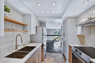 Building Photo - Stunning 1B/1.5BA Condo in Carlsbad w/ Golf Course Views!