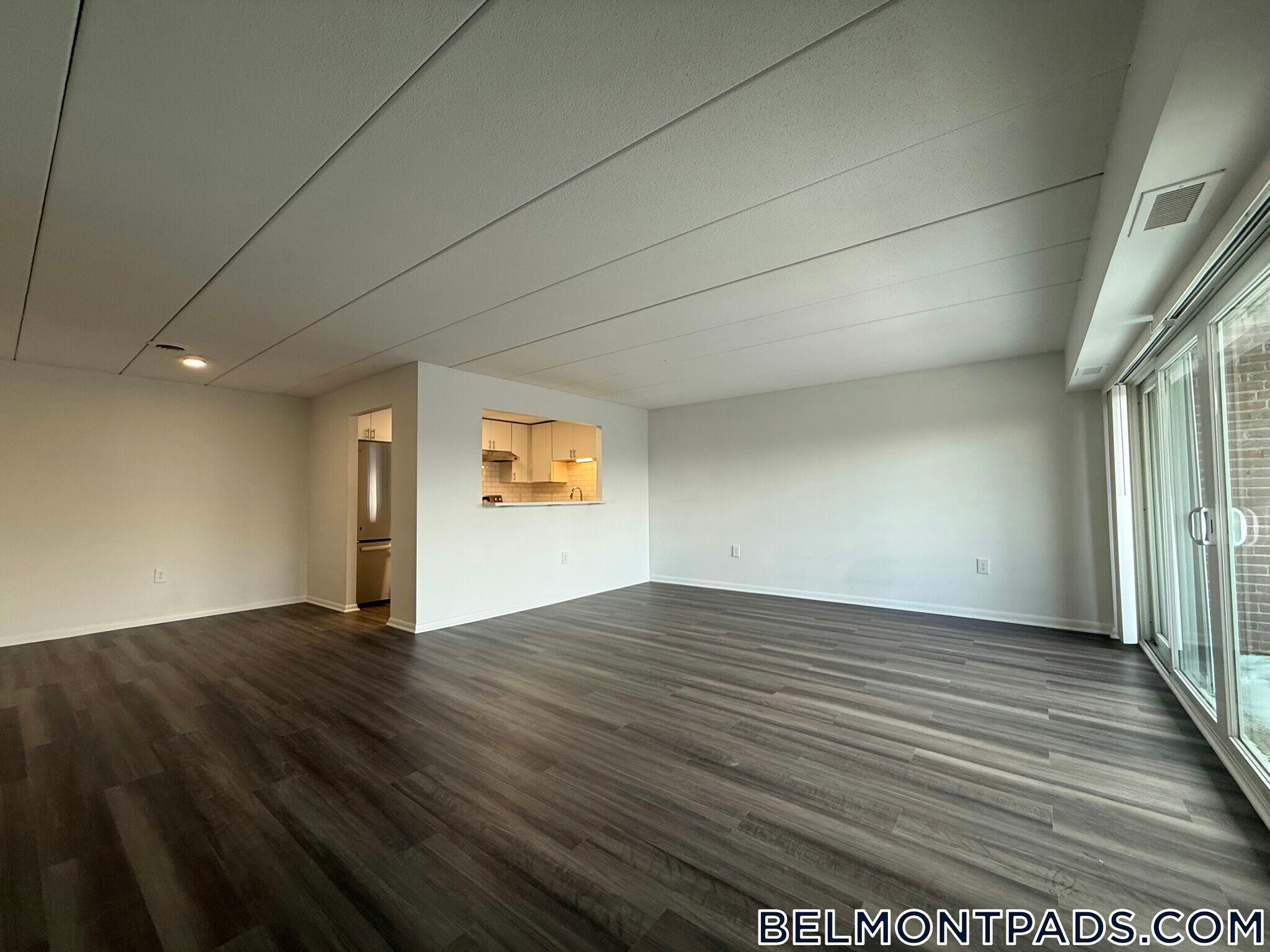 Building Photo - 55 Hill Rd