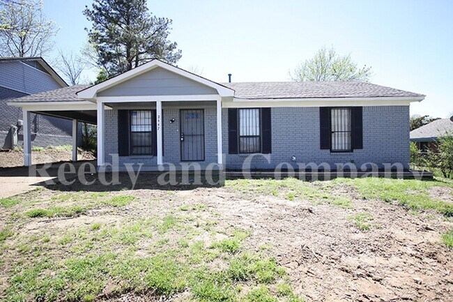 Primary Photo - 2447 Wellons Ave