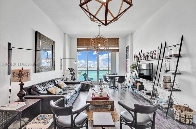 Building Photo - 7900 Harbor Island Dr